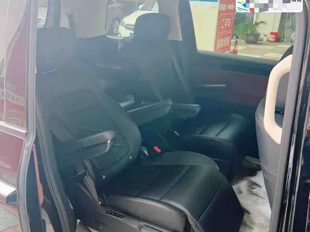 GAC Trumpchi E8 — Фото автомобиля 4