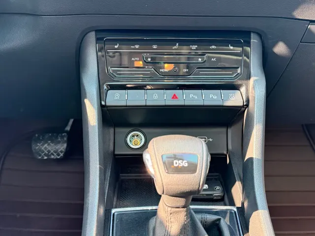 Skoda Karoq — Фото автомобиля 23