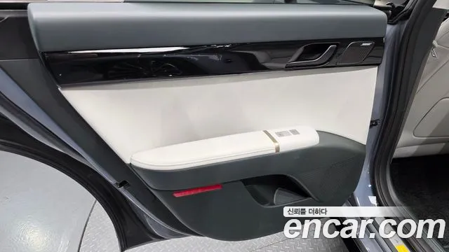 Hyundai Grandeur GN7 — Фото автомобиля 14
