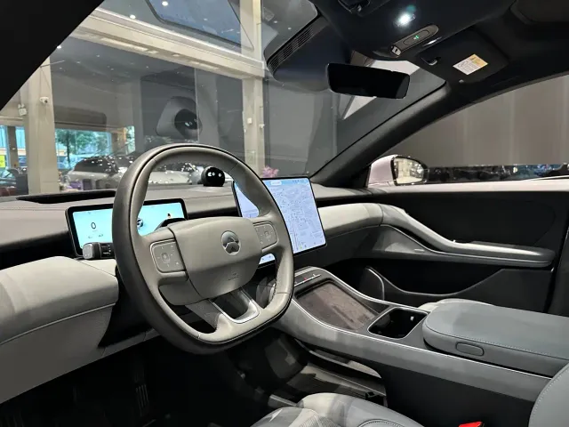 Nio ET5 Touring — Фото автомобиля 12