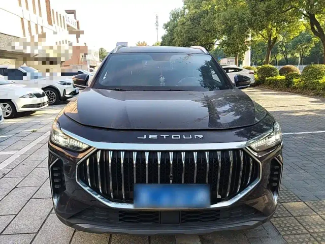 Jetour X70 Plus — Фото автомобиля 2
