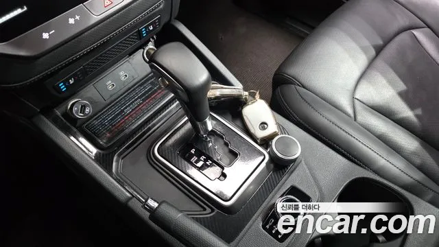 KG_Mobility_Ssangyong Rexton Новый Rexton Sport Khan Дизель 2.2 4WD — Фото автомобиля 9