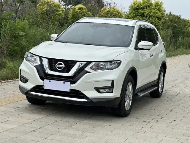 Фотография автомобиля — Nissan X-Trail