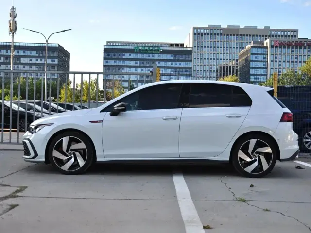 Volkswagen Golf GTI — Фото автомобиля 5