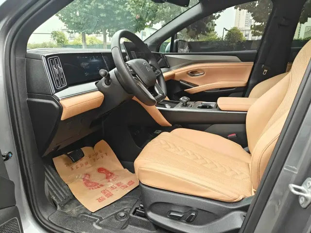 BYD Song L DM-i 2024 160km Superior — Фото автомобиля 7