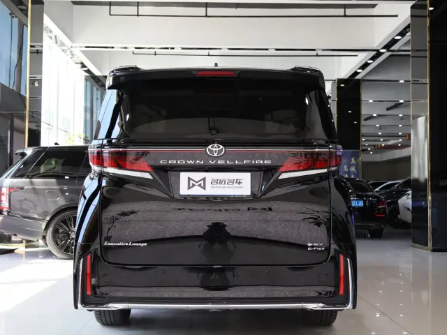 Toyota Vellfire — Фото автомобиля 20