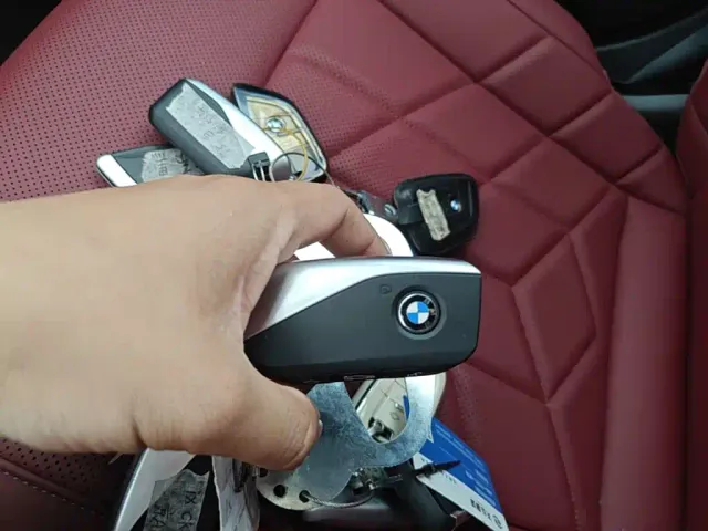 BMW i5 — Фото автомобиля 8