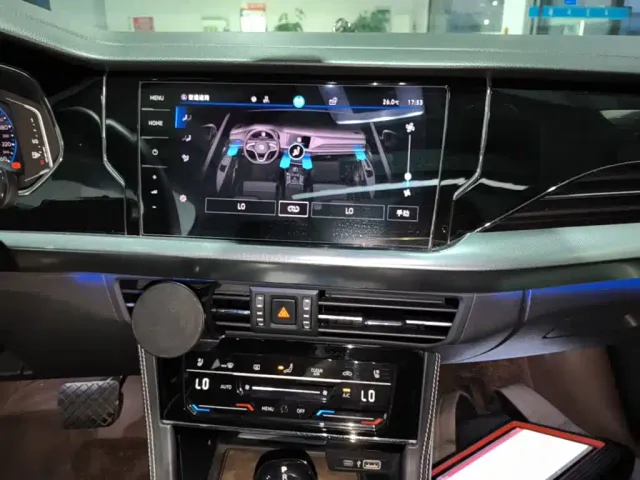 Volkswagen Passat — Фото автомобиля 12