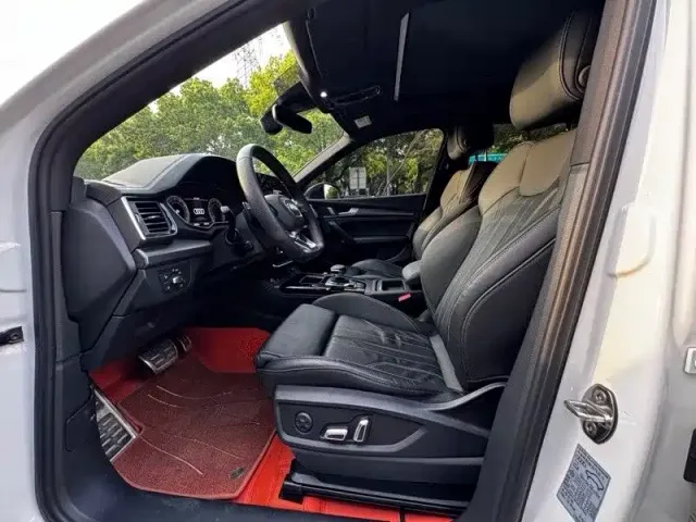 Audi Q5L — Фото автомобиля 4