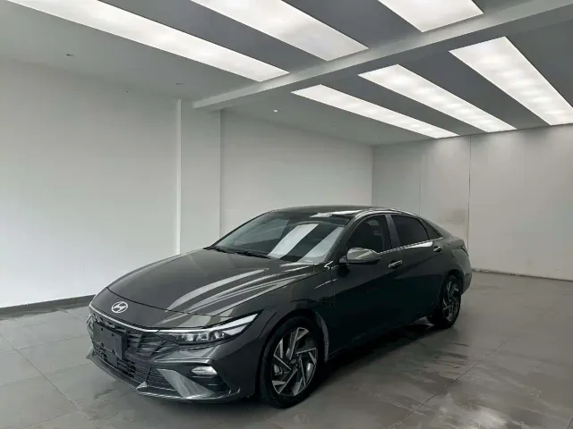 Фотография автомобиля — Hyundai Elantra