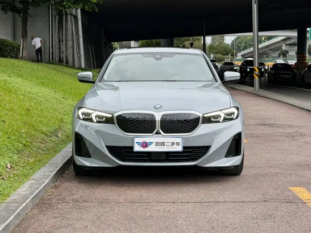 BMW i3 — Фото автомобиля 2