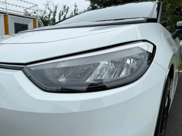 Volkswagen ID.3 — Фото автомобиля 4