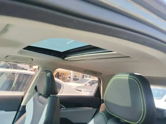 Geely Binyue — Фото автомобиля 13
