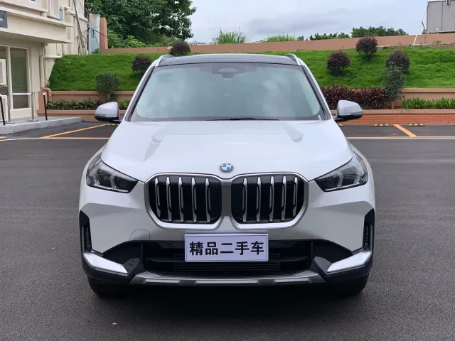 BMW X1 — Фото автомобиля 2
