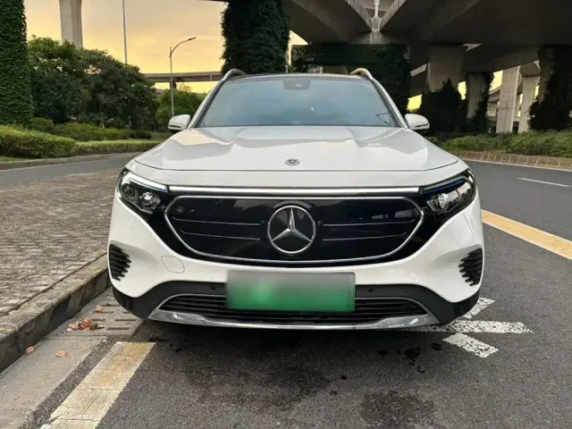 Mercedes-Benz EQB — Фото автомобиля 19