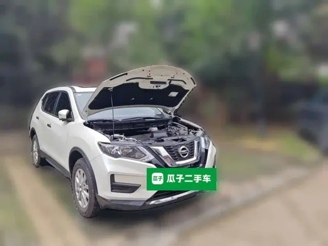 Nissan X-Trail — Фото автомобиля 3