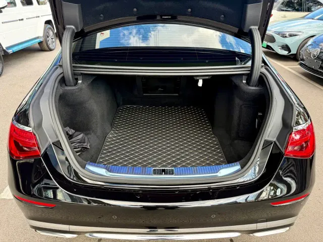 Mercedes-Benz Maybach S-Class — Фото автомобиля 26