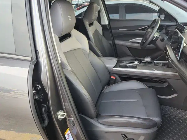 Changan Z6 — Фото автомобиля 24