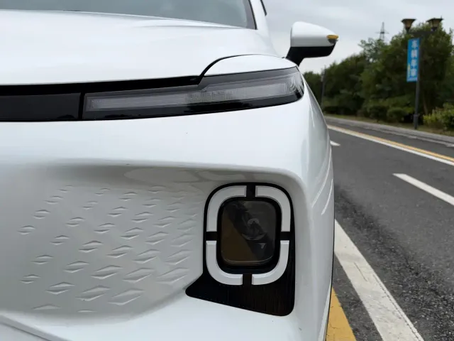 Geely Geometry E Firefly — Фото автомобиля 5