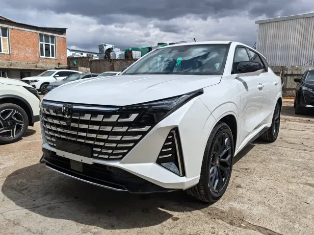 Фотография автомобиля — Changan UNI-Z