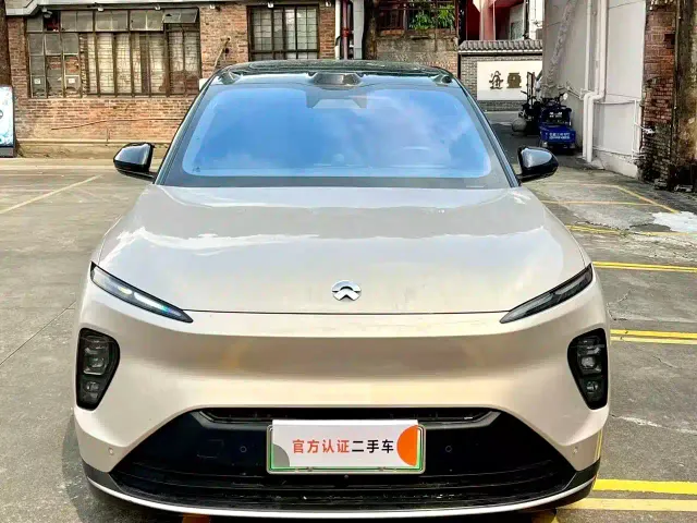 Nio ES8 — Фото автомобиля 2