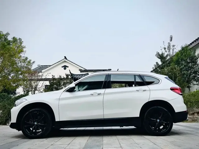 BMW X1 — Фото автомобиля 7