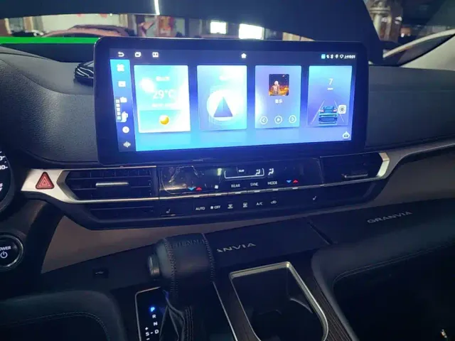Toyota Granvia — Фото автомобиля 12