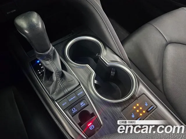 Toyota Camry XV70 — Фото автомобиля 9