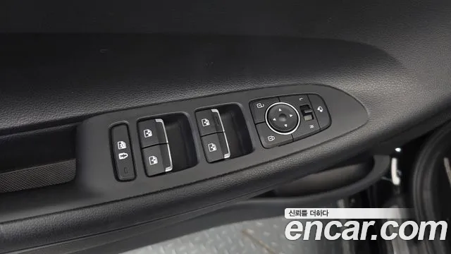 Hyundai Grandeur New — Фото автомобиля 30