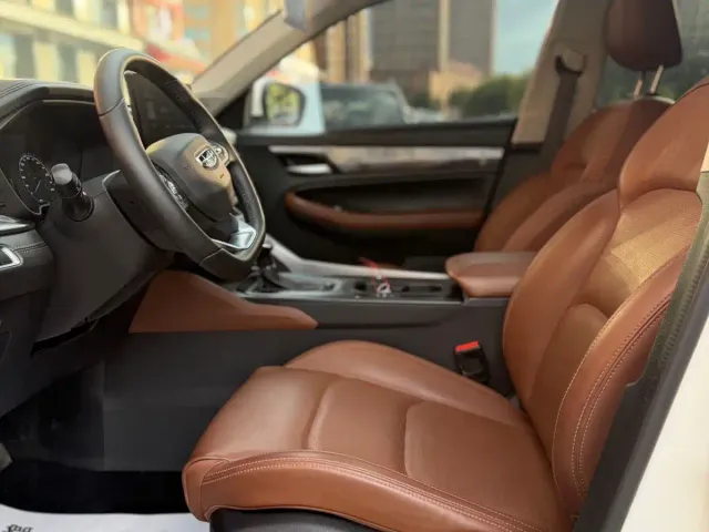Geely Vision X6 — Фото автомобиля 10