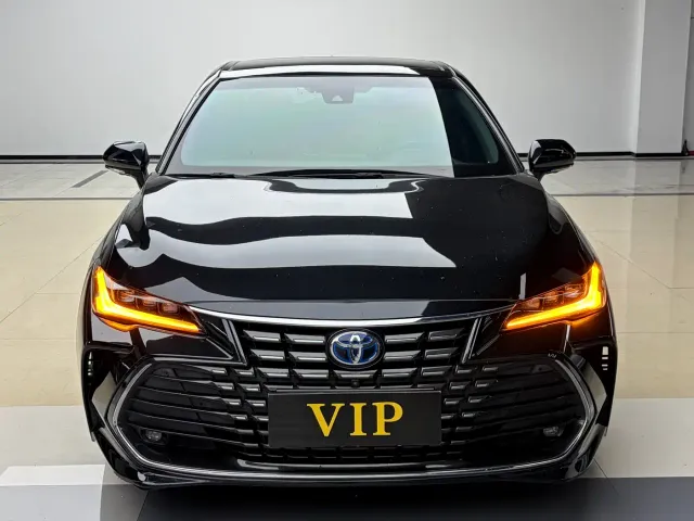 Toyota Avalon — Фото автомобиля 2