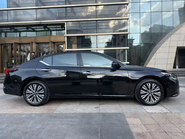 Nissan Teana — Фото автомобиля 8