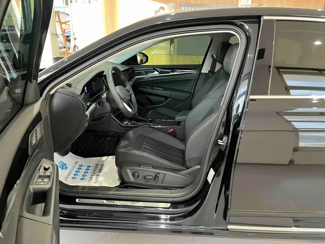 Volkswagen Passat — Фото автомобиля 8
