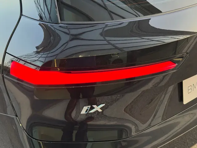 BMW BMW iX 2022 xDrive40 — Фото автомобиля 27