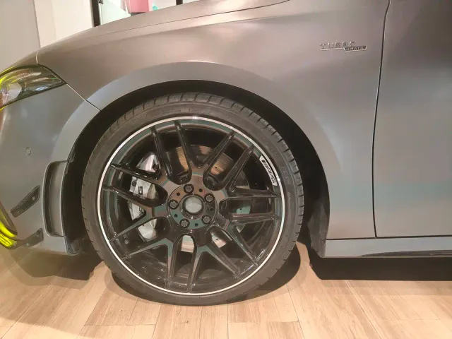 Mercedes-Benz Mercedes-Benz A-Class AMG 2022 AMG A 35 L 4MATIC — Фото автомобиля 9