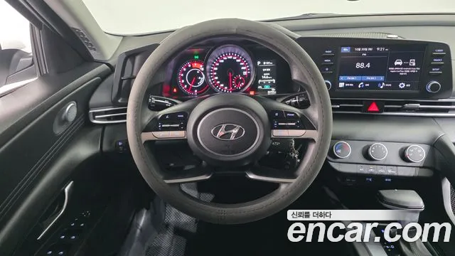 Hyundai Avante — Фото автомобиля 13