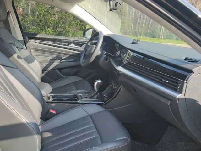 Volkswagen Passat — Фото автомобиля 9