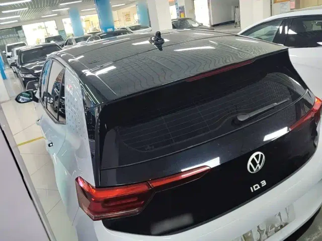 Volkswagen ID.3 — Фото автомобиля 4
