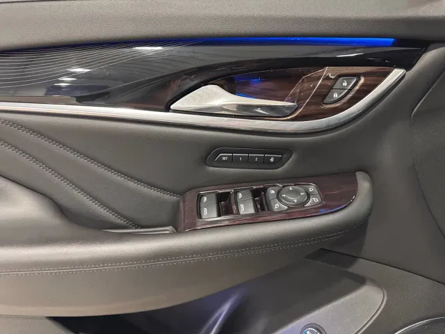 Buick Enclave — Фото автомобиля 9