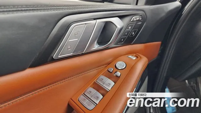 BMW X7 — Фото автомобиля 28