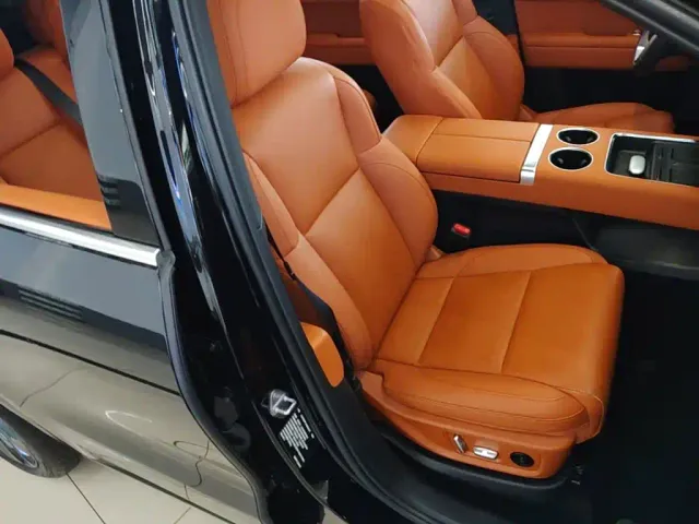 Li Auto L6 — Фото автомобиля 19