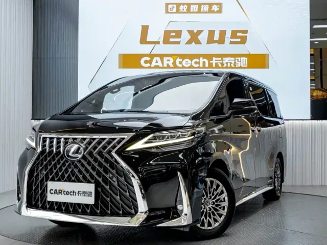 Фотография автомобиля — Lexus LM