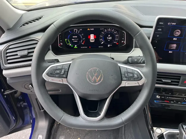 Volkswagen Tayron GTE Plug-in Hybrid — Фото автомобиля 13