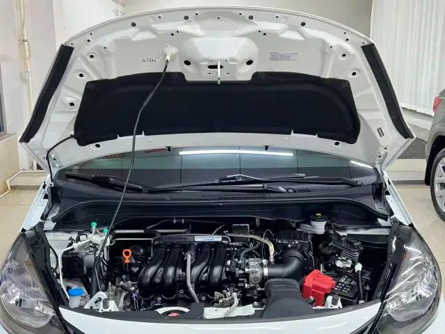 Honda Fit — Фото автомобиля 20