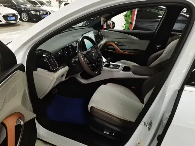 BYD Song Pro — Фото автомобиля 14