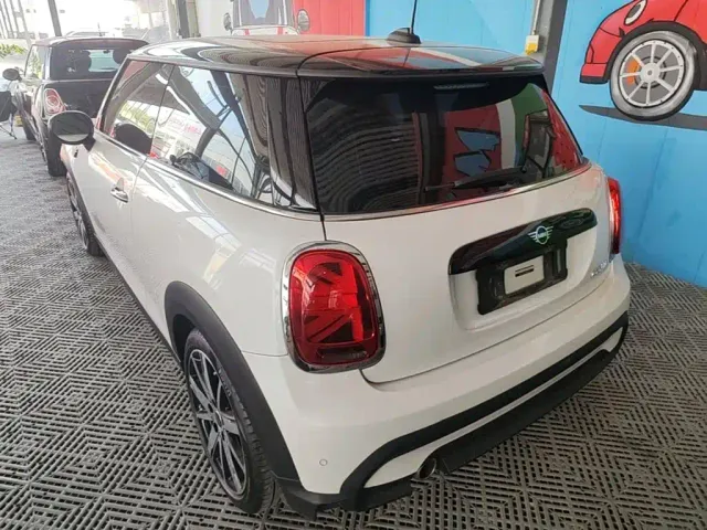 MINI Hatch — Фото автомобиля 4