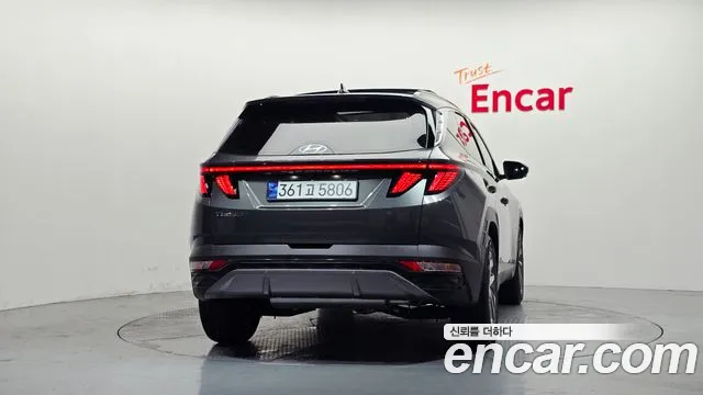 Hyundai Tucson — Фото автомобиля 3