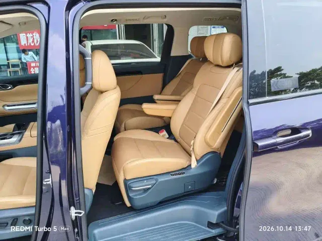 GAC Trumpchi E8 — Фото автомобиля 7