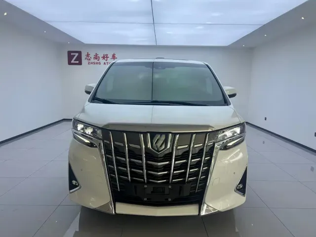 Toyota Alphard — Фото автомобиля 2