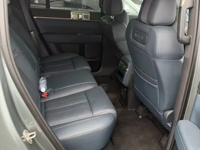 BYD FangChengBao Titanium 7 — Фото автомобиля 8